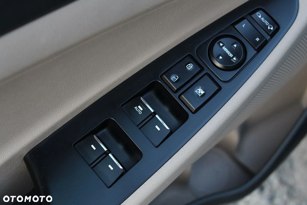 Hyundai Tucson 1.6 T-GDI GO 2WD - 27