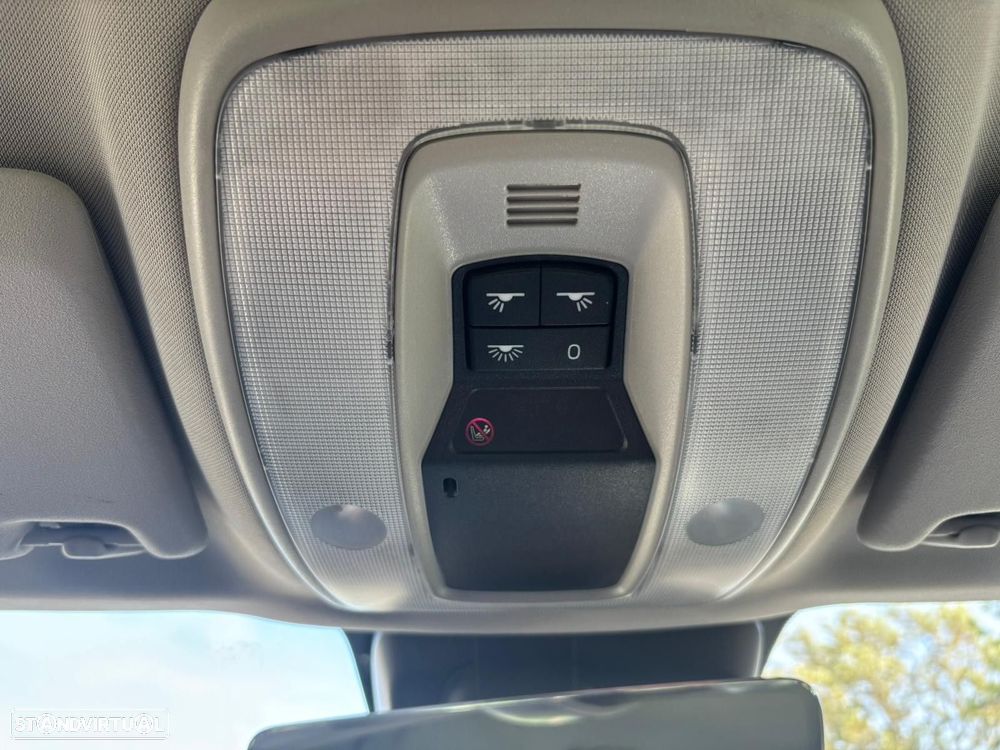 Volvo XC 60 2.0 D4 R-Design - 30