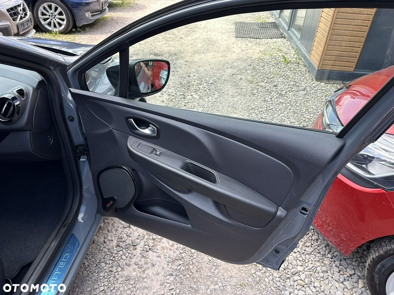 Renault Clio - 22