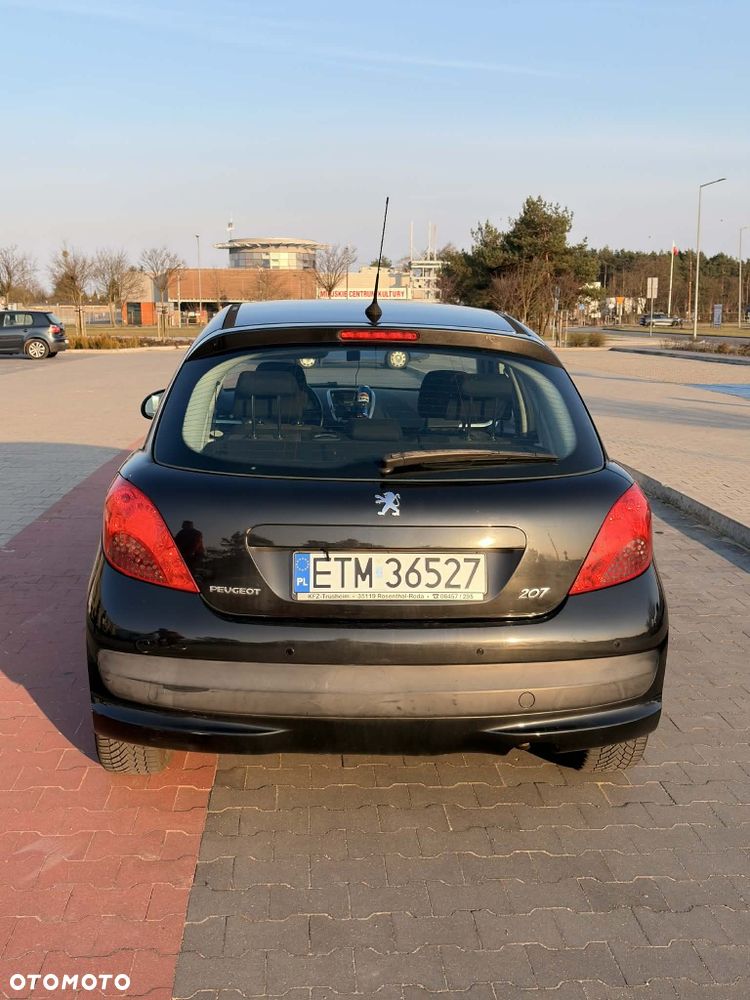 Peugeot 207 - 7