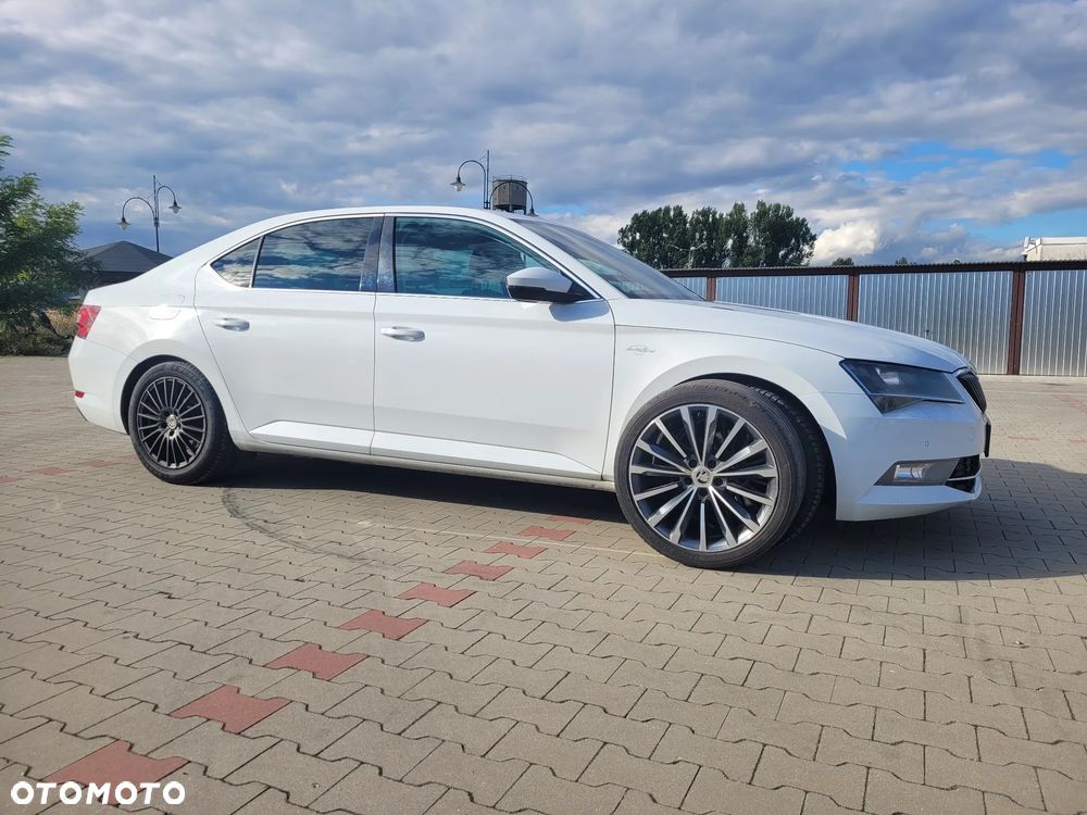 Skoda Superb 2.0 TDI L&K - 25