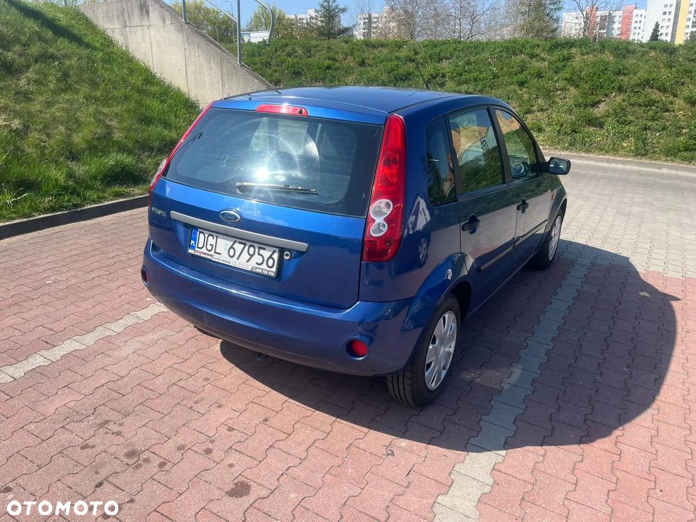 Ford Fiesta 1.3 Trend - 20