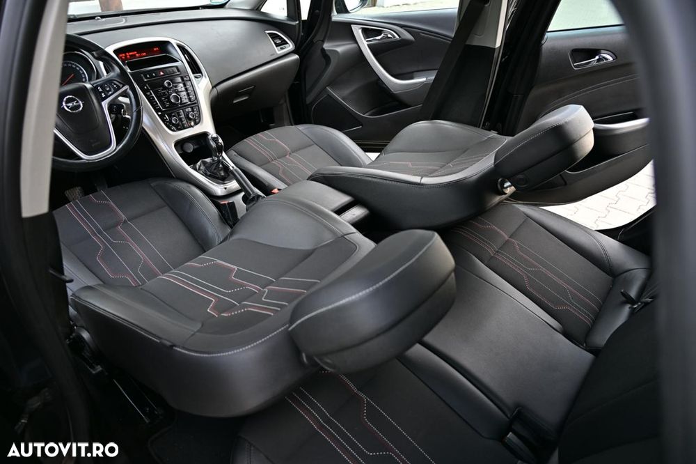 Opel Astra 2.0 CDTI DPF 150 Jahre - 10