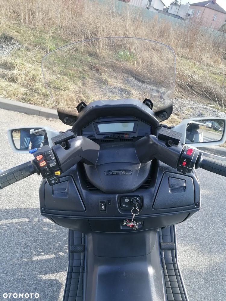 Suzuki Burgman - 8