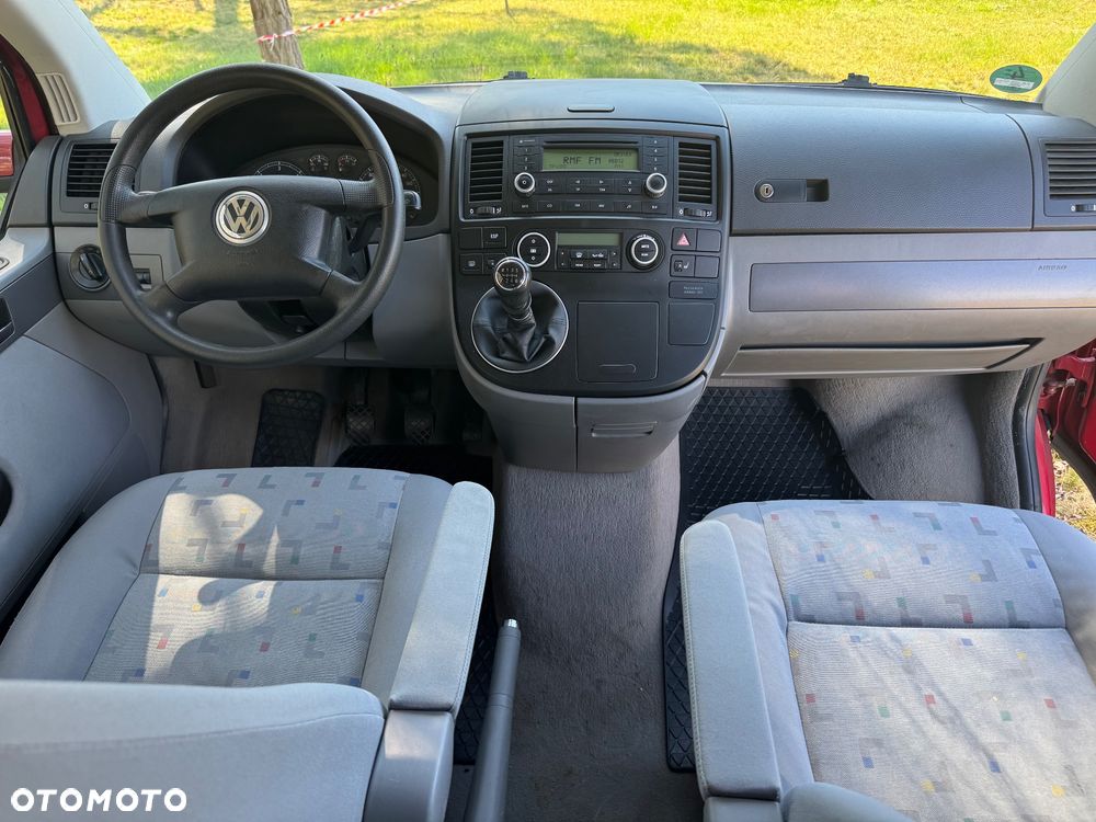 Volkswagen Multivan - 28