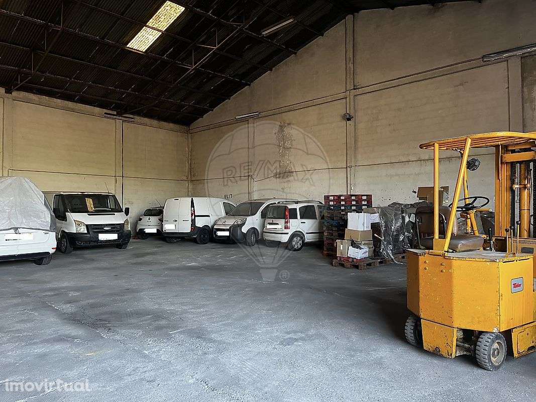 Armazém  para arrendamento - Grande imagem: 2/14