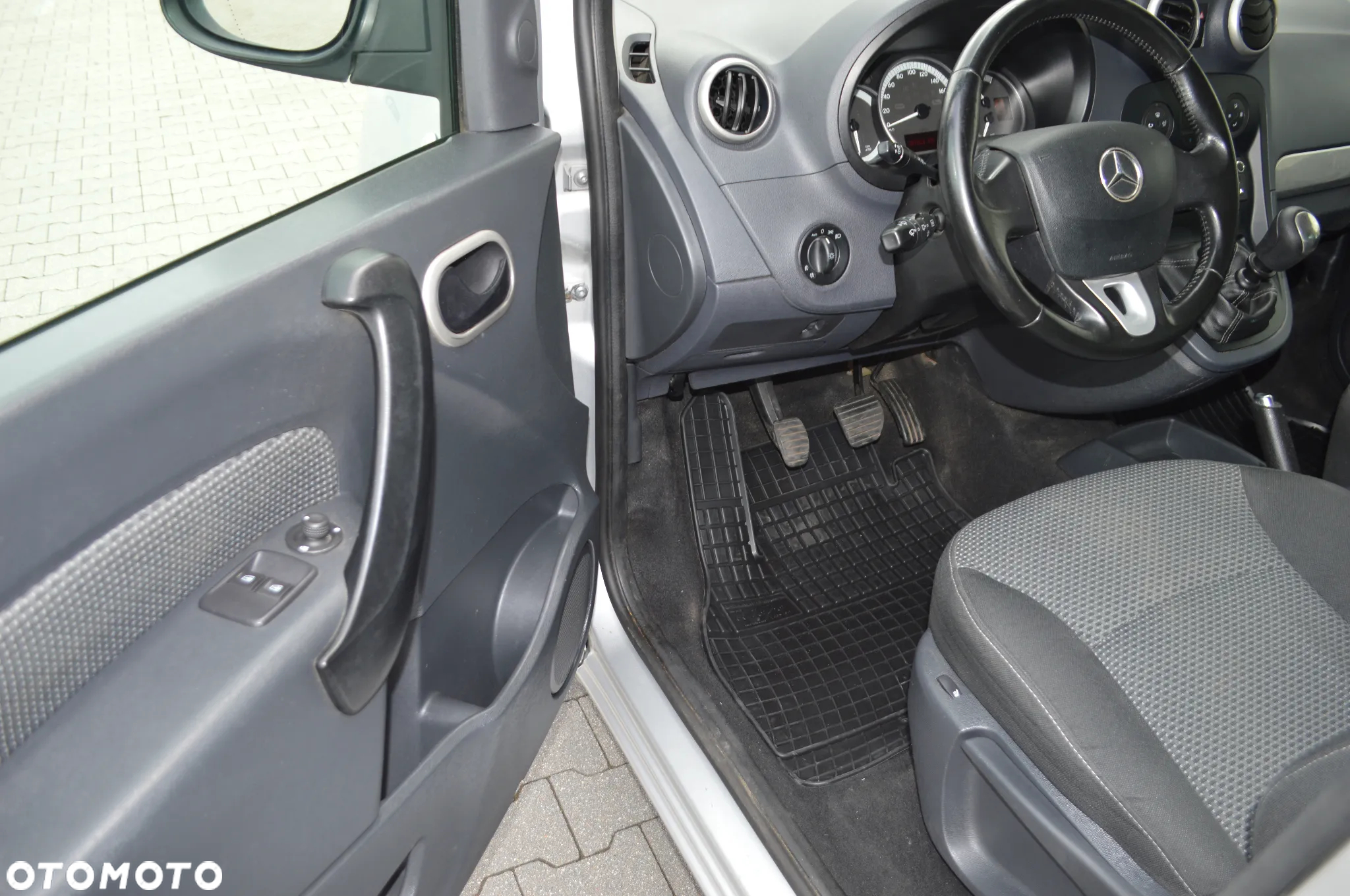 Mercedes-Benz CITAN - 9