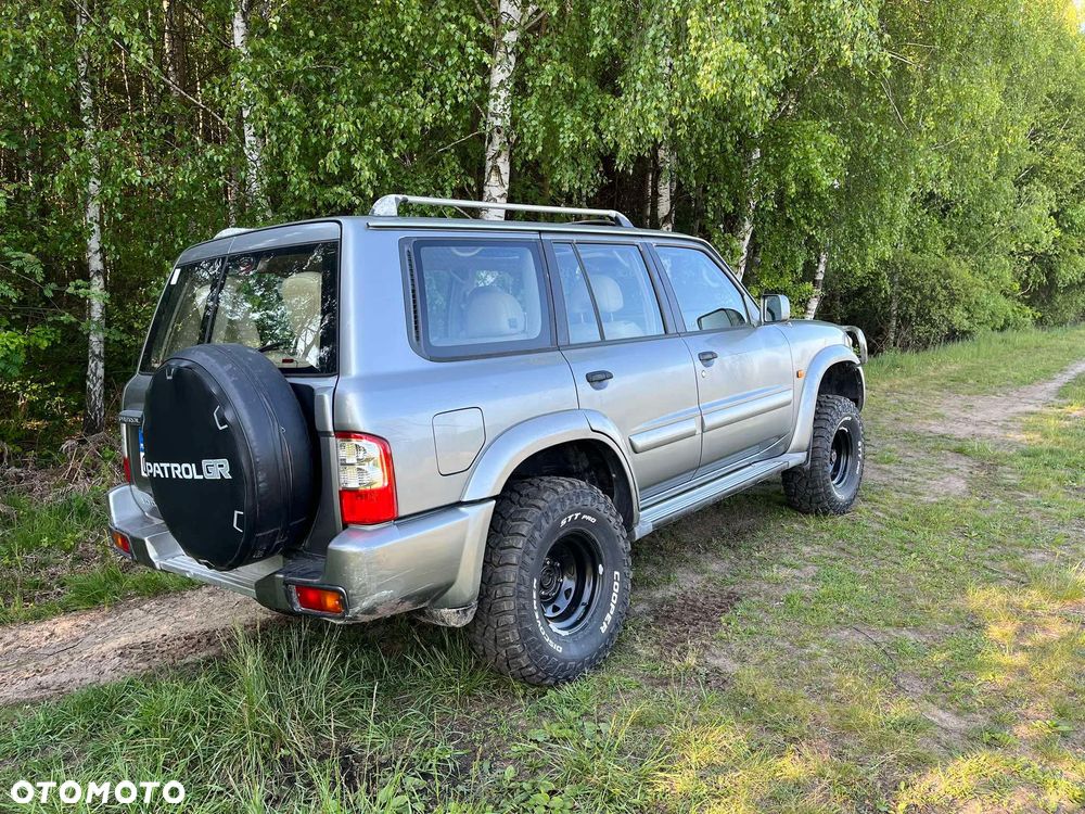 Nissan Patrol 3.0 TDI Luxury - 23