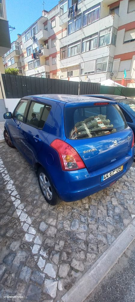 Suzuki Swift - 4