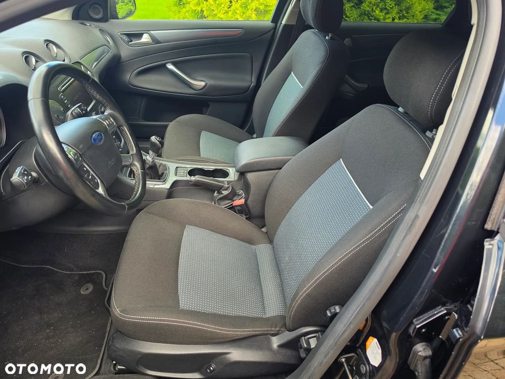 Ford Mondeo - 11