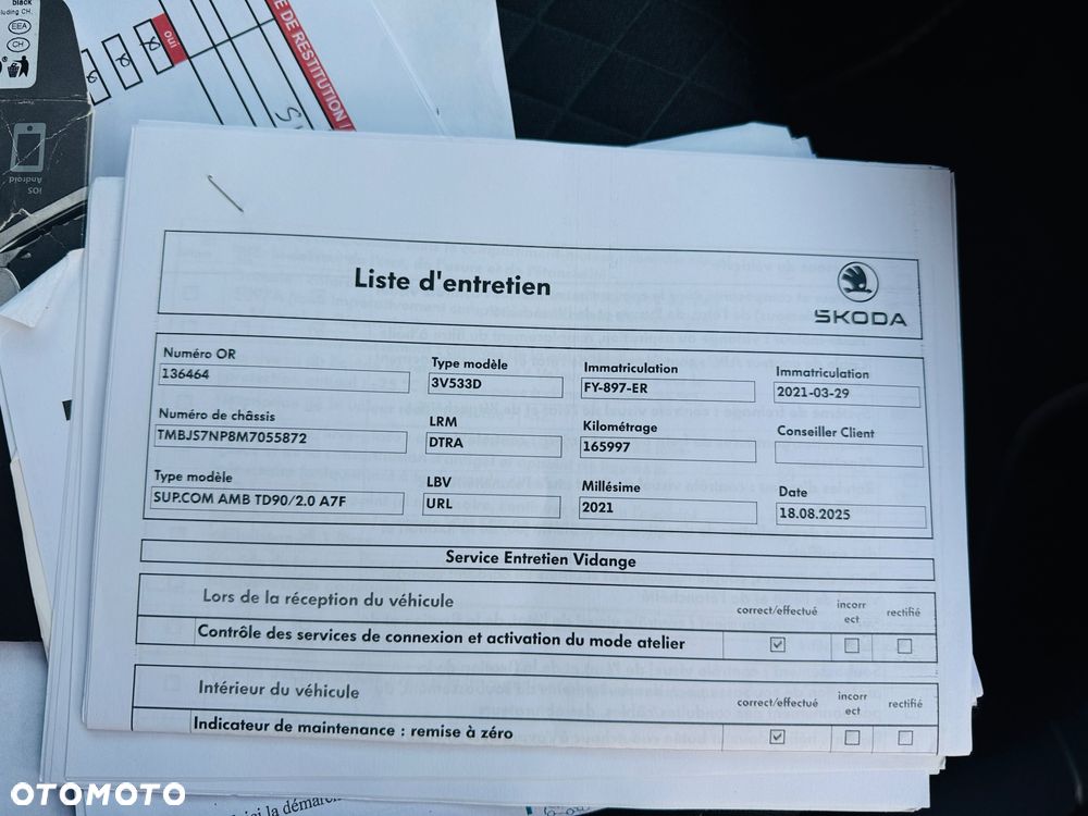 Skoda Superb 2.0 TDI DSG Active - 18