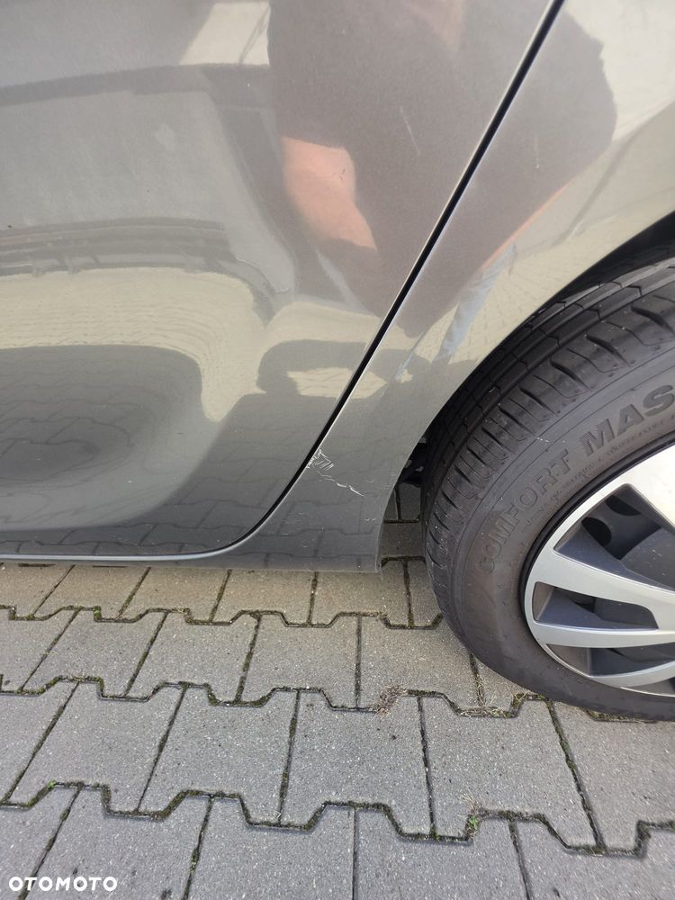 Opel Astra 2017 photo 2