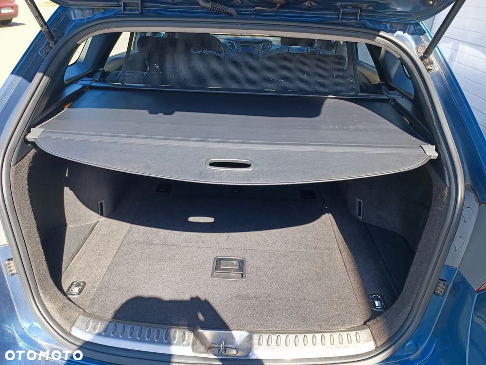 Hyundai i40 1.7 CRDi Comfort + - 29