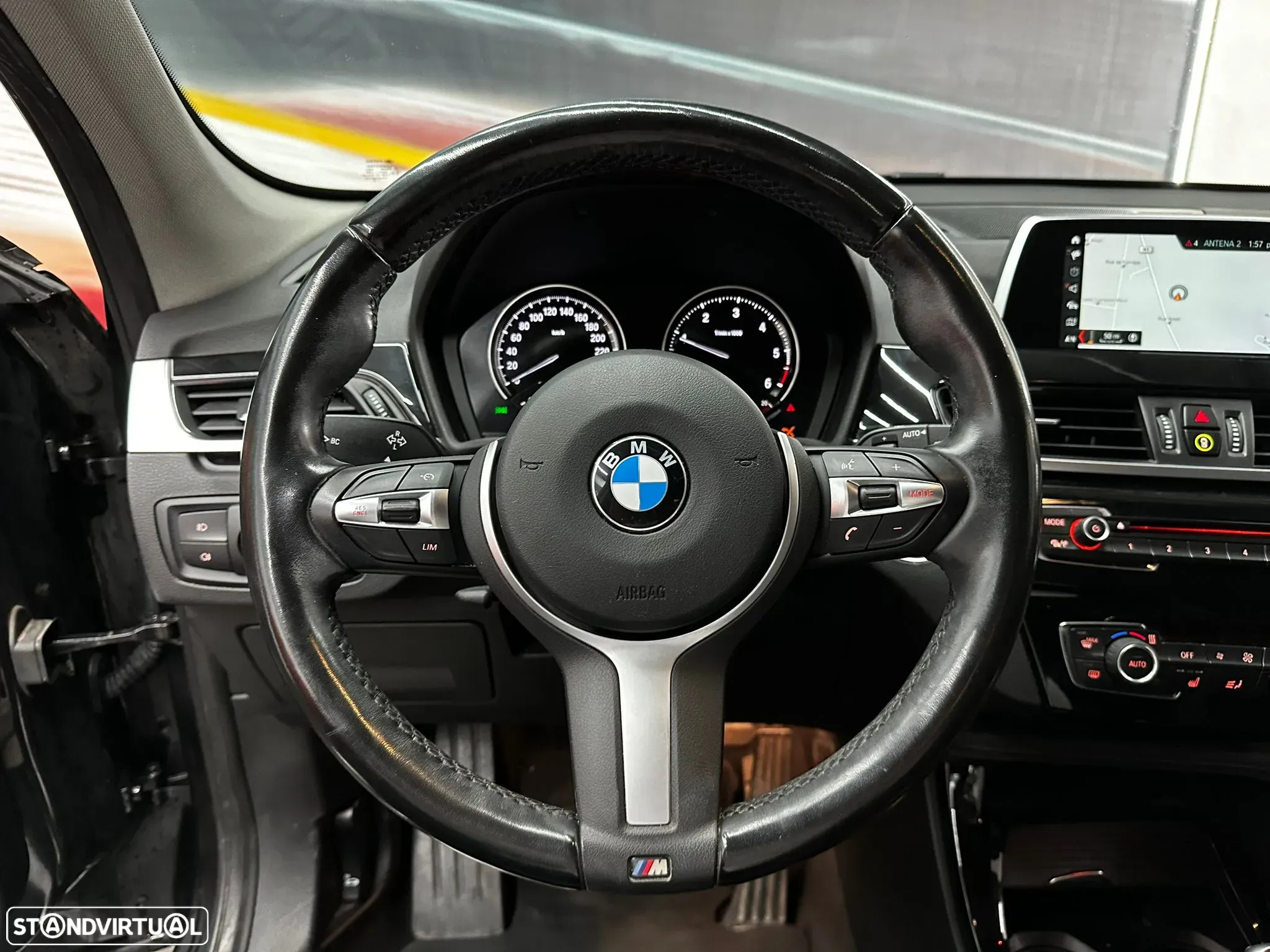 BMW X1 16 d sDrive Auto - 22