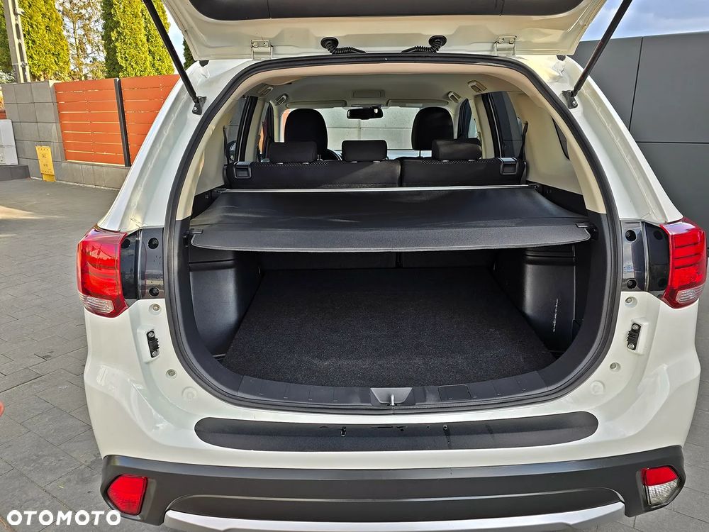 Mitsubishi Outlander 2.0 2WD Invite - 17