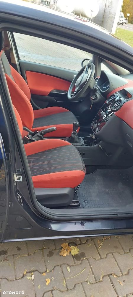 Opel Corsa 1.2 16V Enjoy - 12