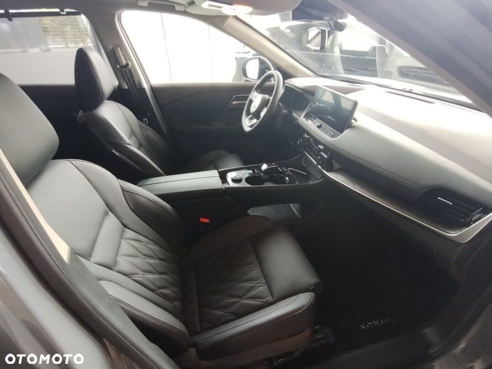 Nissan X-Trail - 10