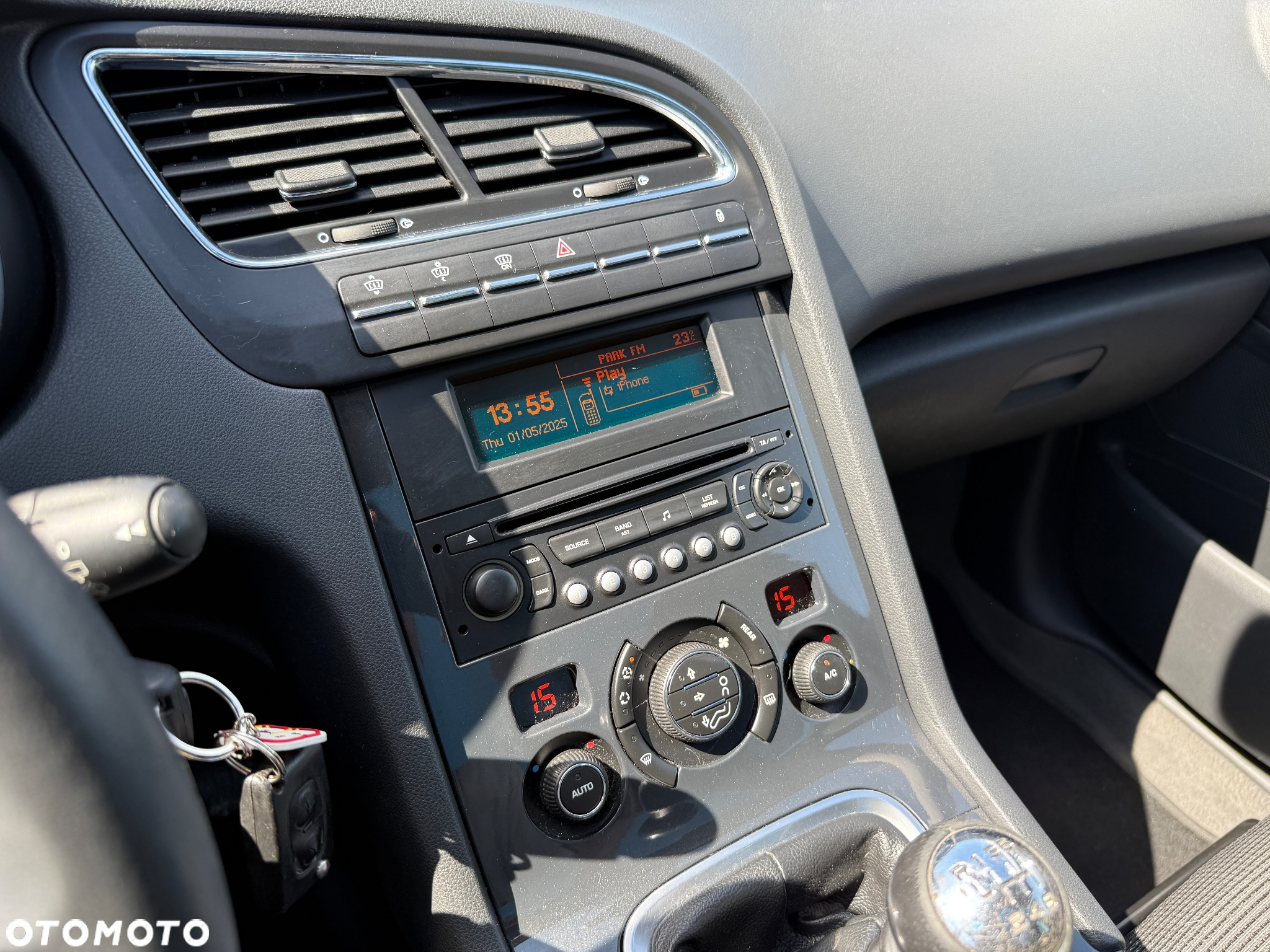 Peugeot 5008 1.6 THP Active - 32
