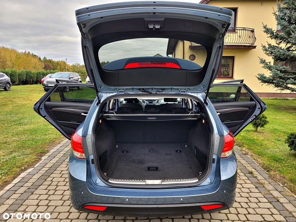 Hyundai i40 Kombi blue 1.7 CRDi Premium - 9