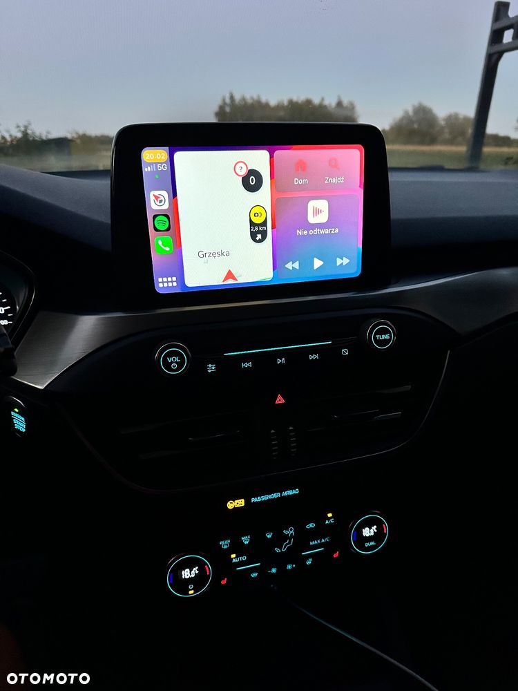 Ford Focus 1.5 EcoBlue Start-Stopp-System TITANIUM - 11