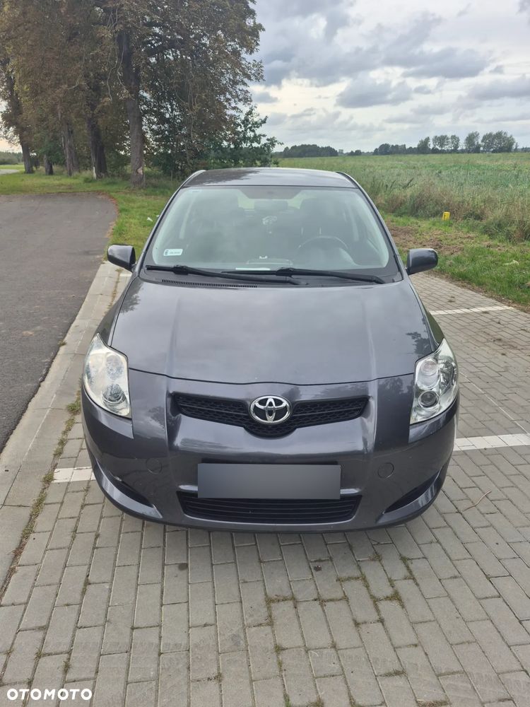 Toyota Auris - 2