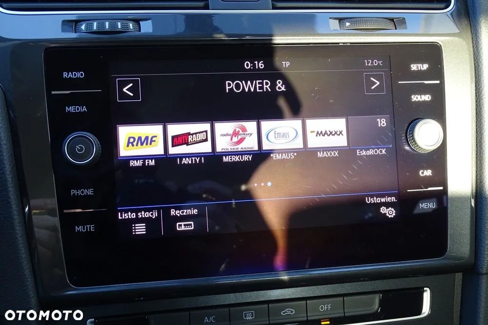 Volkswagen Golf VII 1.6 TDI BMT Trendline - 32