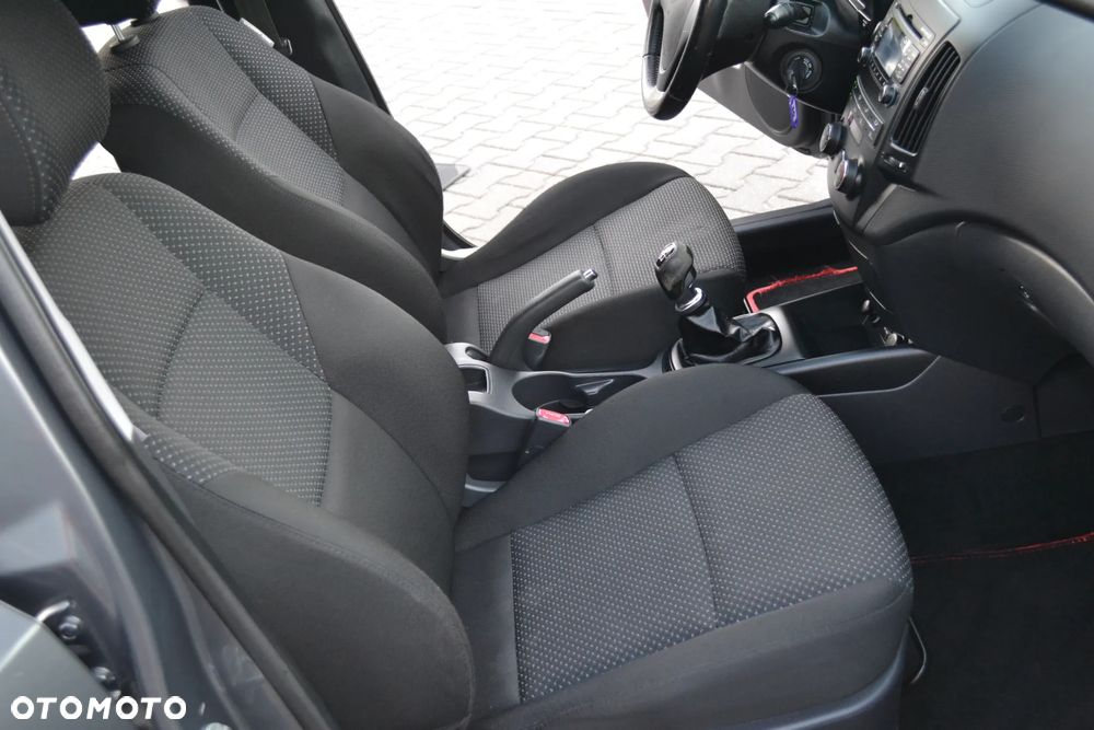 Hyundai i30 i30cw 1.4 Comfort - 33