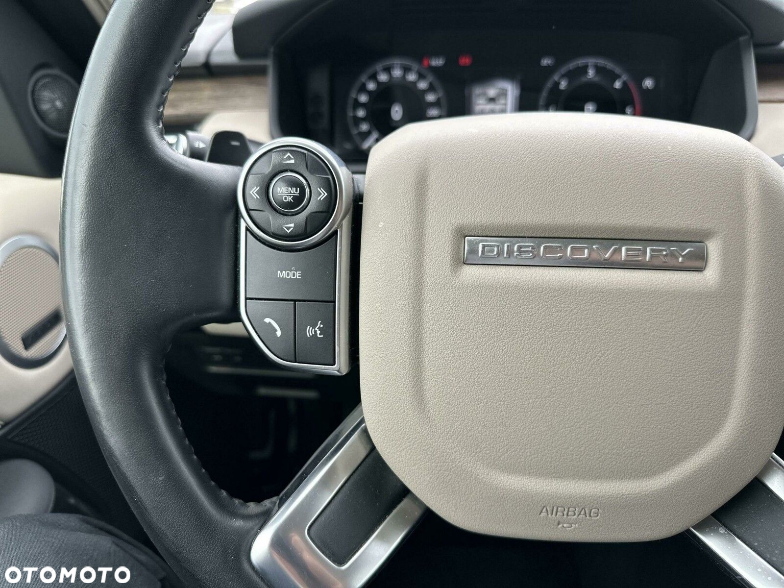 Land Rover Discovery - 17