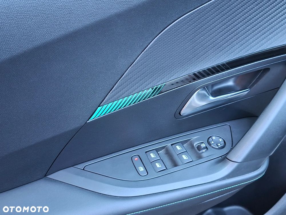 Peugeot 2008 1.2 PureTech Allure Pack S&S EAT8 - 31