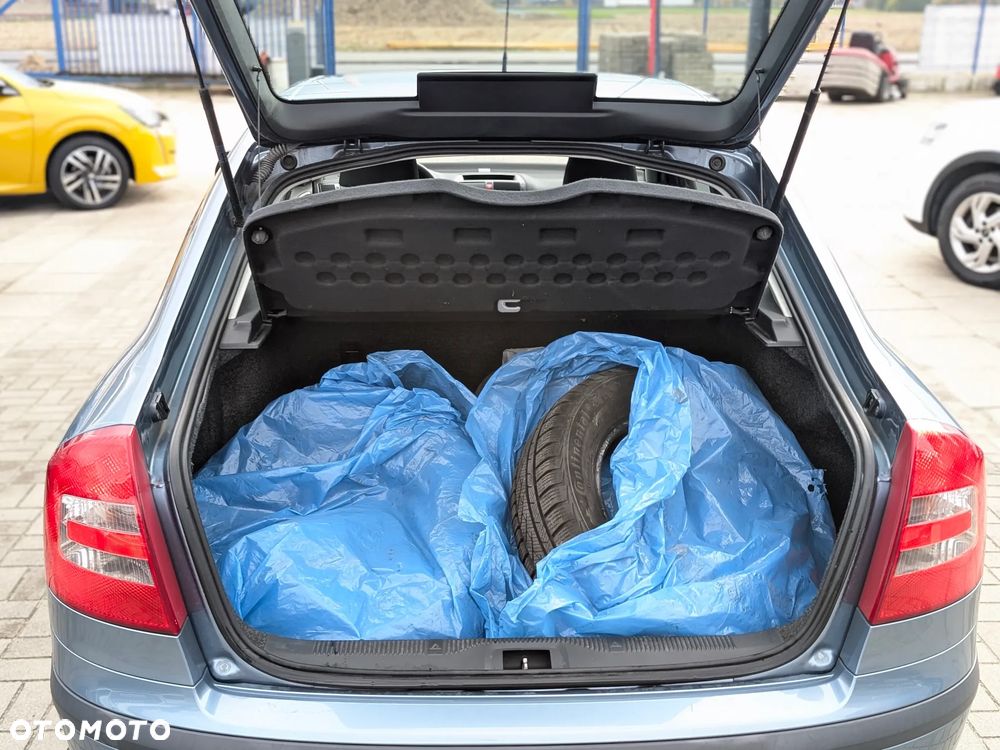 Skoda Octavia 1.4 - 22