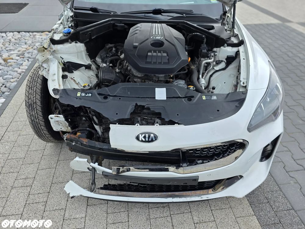 Kia Stinger 2.0 T-GDI XL - 8