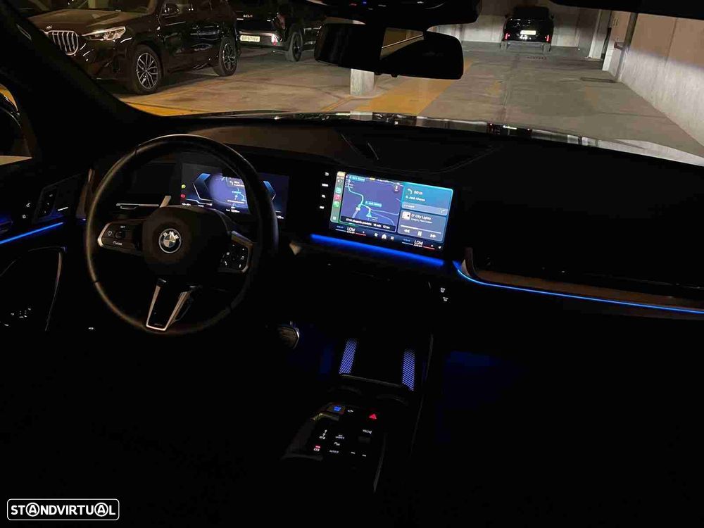 BMW iX2 eDrive20 - 18