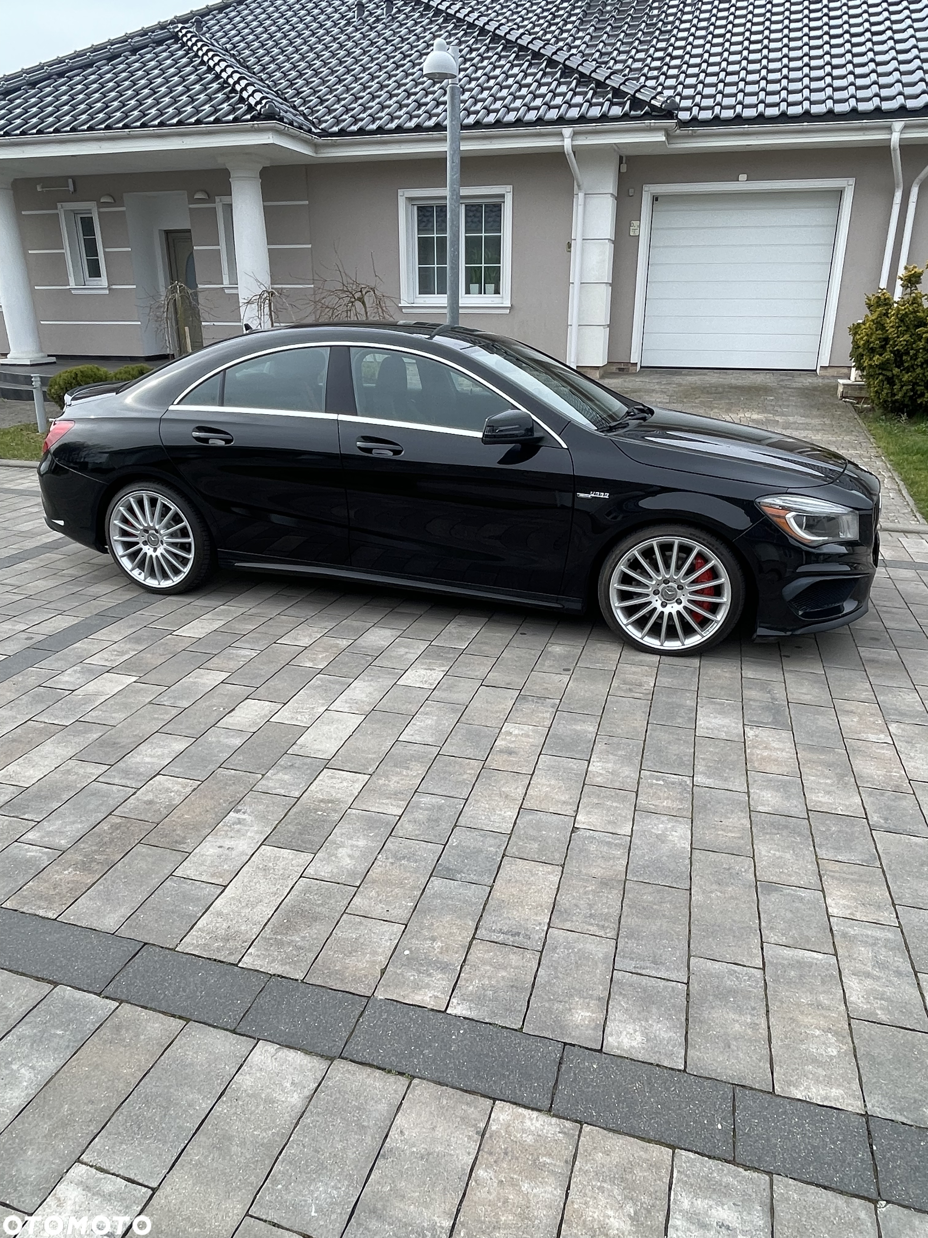 Mercedes-Benz CLA 45 AMG 4-Matic - 3