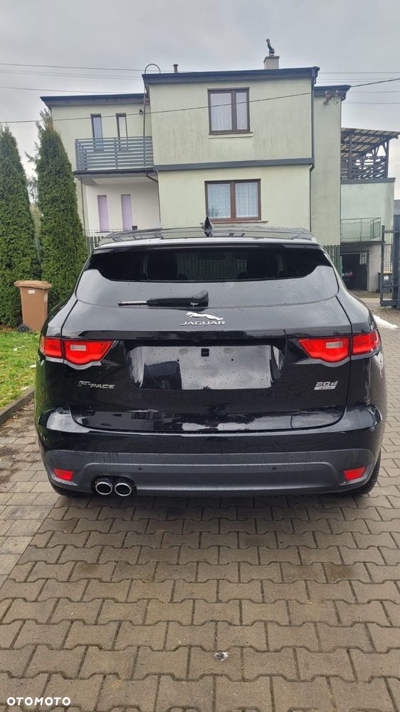 Jaguar F-Pace 20d AWD R-Sport - 8