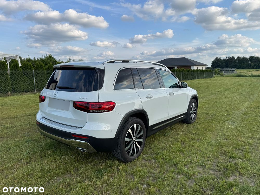 Mercedes-Benz GLB 250 4Matic 8G-DCT Progressive - 24