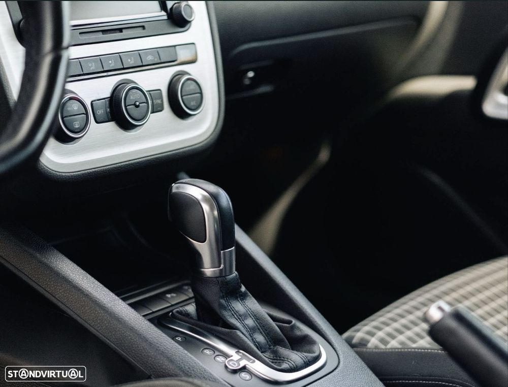 VW Scirocco 2.0 TDI Sport DSG - 7