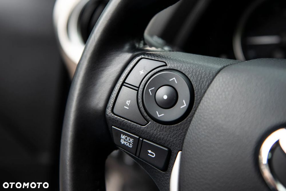Toyota Auris 1.6 Valvematic Edition - 26