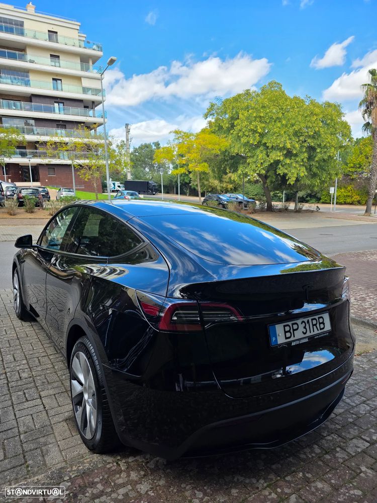 Tesla Model Y Long Range Dual Motor AWD - 5