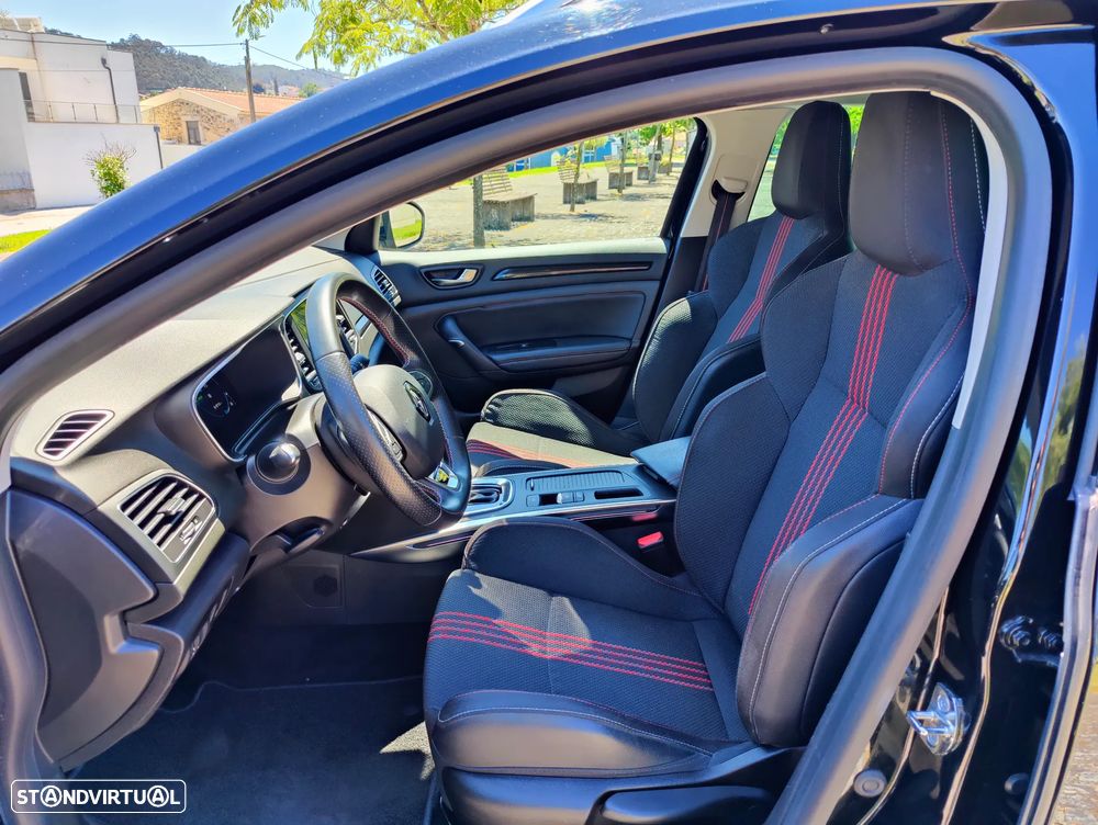 Renault Mégane Sport Tourer 1.6 E-Tech Plug-In Hybrid R.S. Line - 11