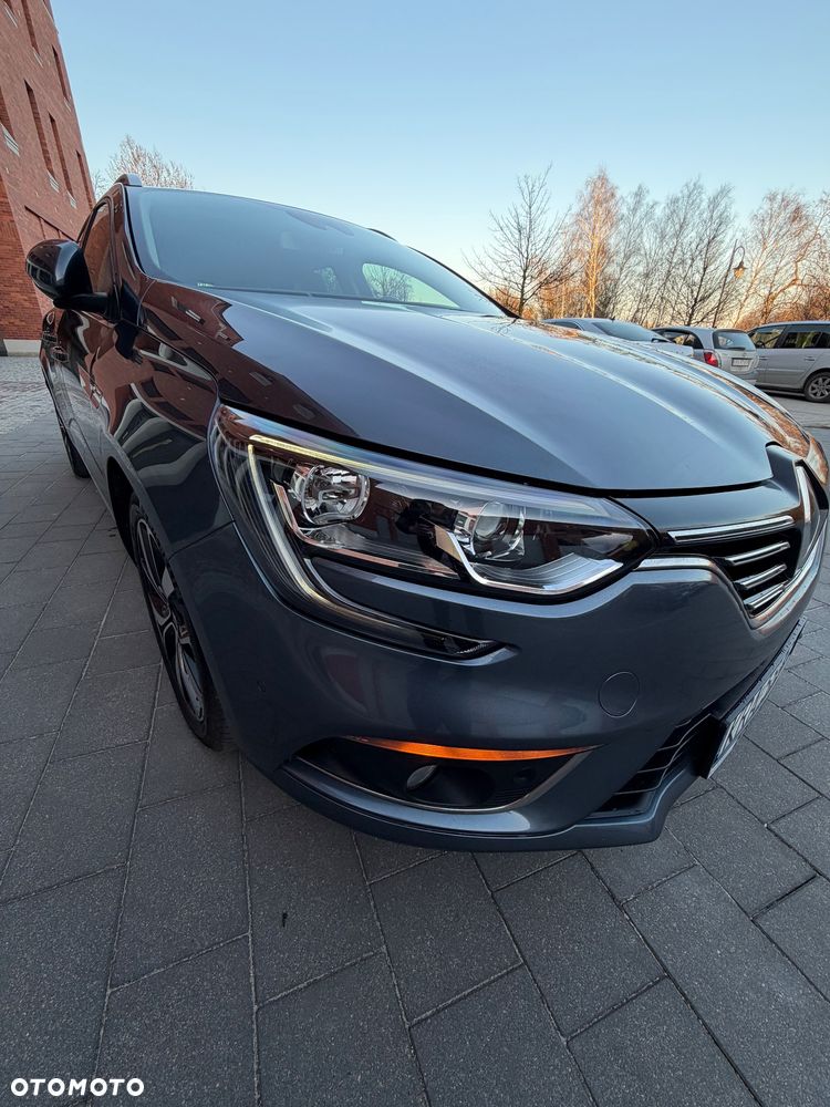 Renault Megane ENERGY TCe 140 EDC BOSE EDITION - 33