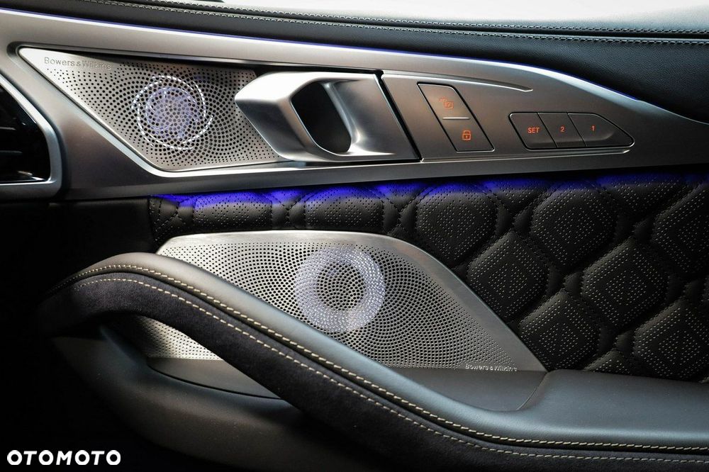BMW Seria 8 - 39