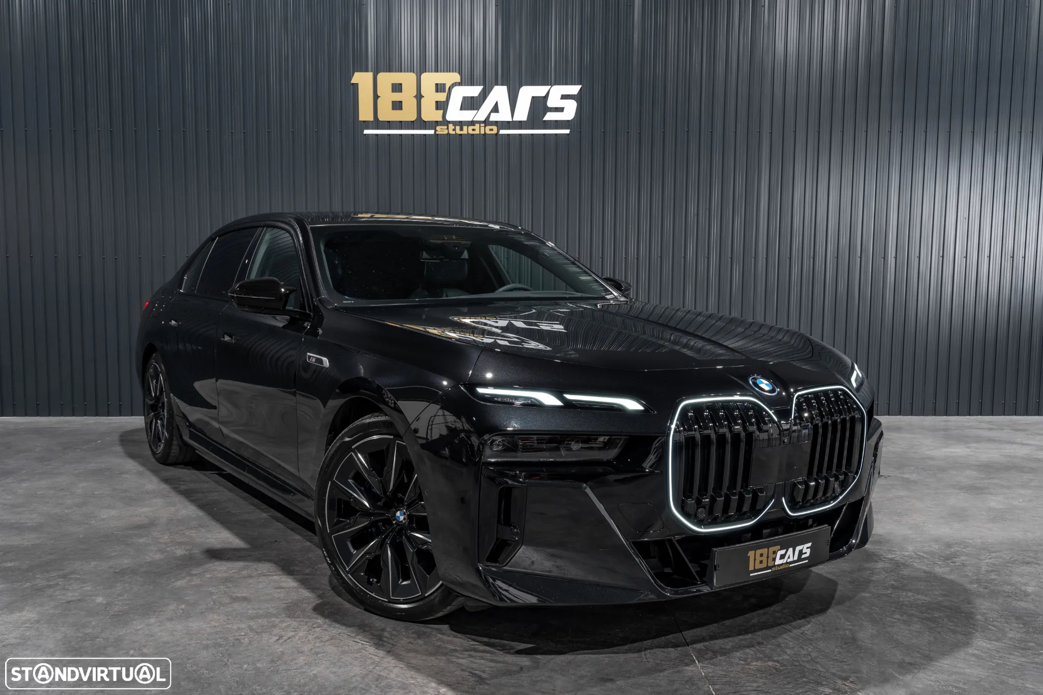 BMW 750 750e xDrive Pack Desportivo M - 4