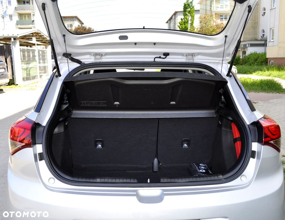 Hyundai i20 1.2 Classic - 8
