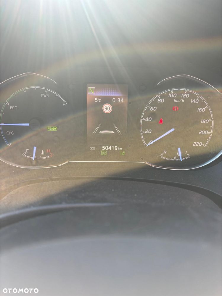 Toyota Yaris Hybrid 100 Dynamic - 3