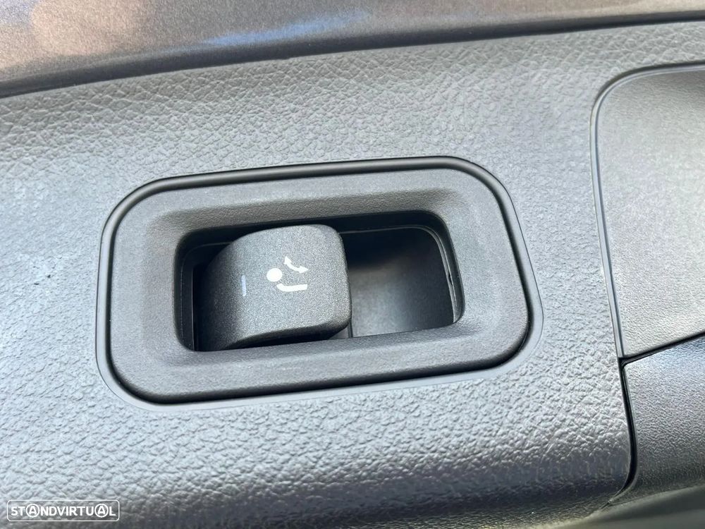Mercedes-Benz GLA 250 e 8G-DCT Edition Progressive Line - 10