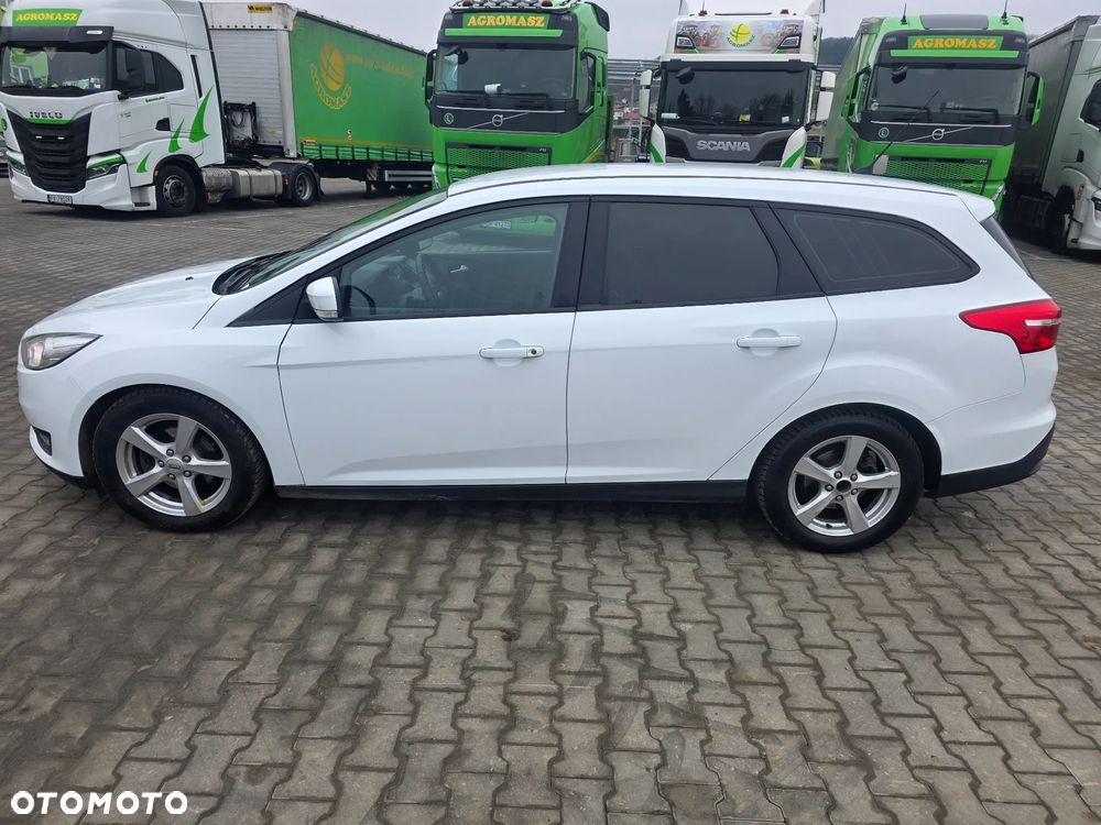 Ford Focus 1.5 TDCi Trend ASS PowerShift - 6