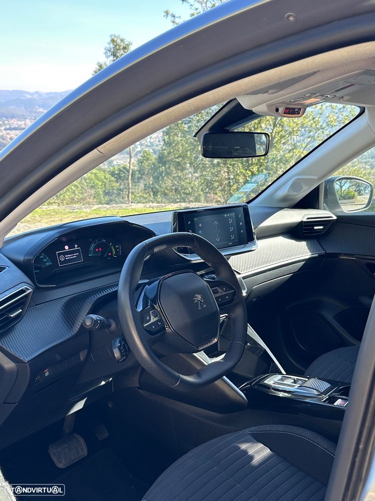 Peugeot e-208 - 7