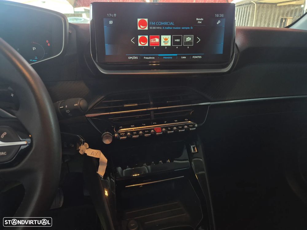 Peugeot 208 1.2 PureTech Allure Pack EAT8 - 18