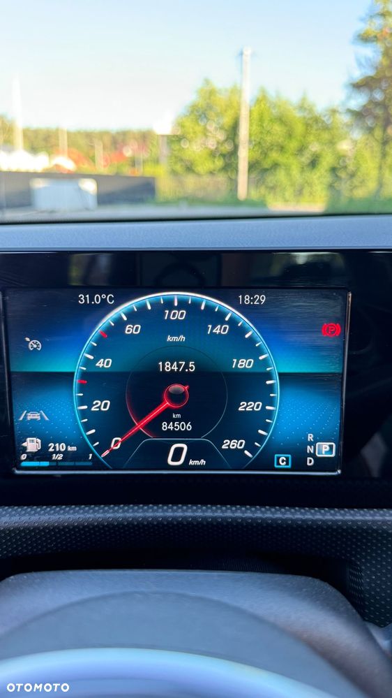 Mercedes-Benz CLA 180 Edition 1 7G-DCT - 12
