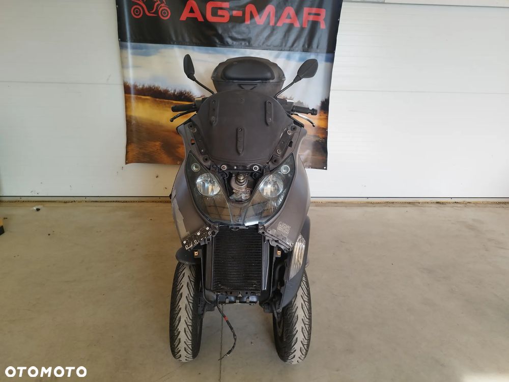 Piaggio MP-3 - 2